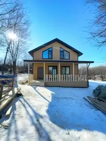 Видеообзор двухэтажного дома 160 м² с террасой