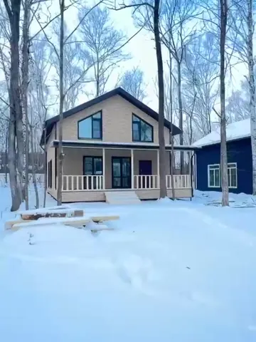 Видеообзор двухэтажного дома 180 м² с крытой террасой